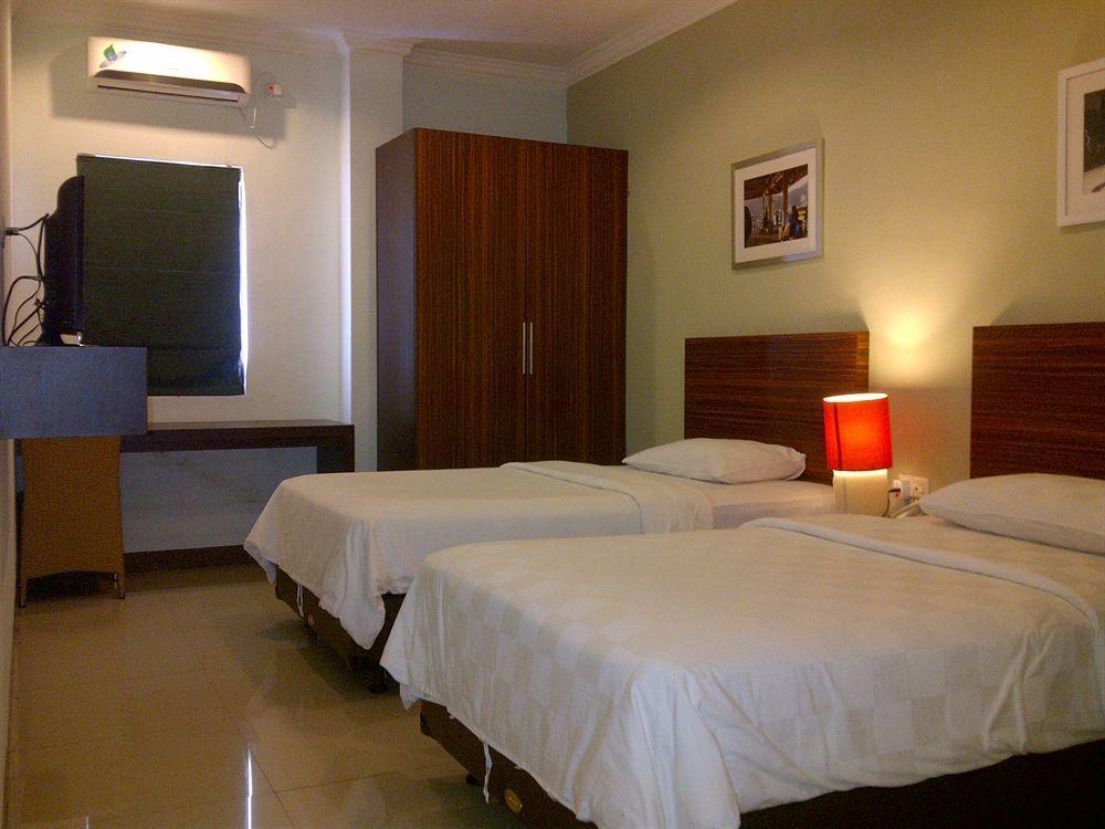 Studio One Thamrin Hotel Jakarta Exterior foto