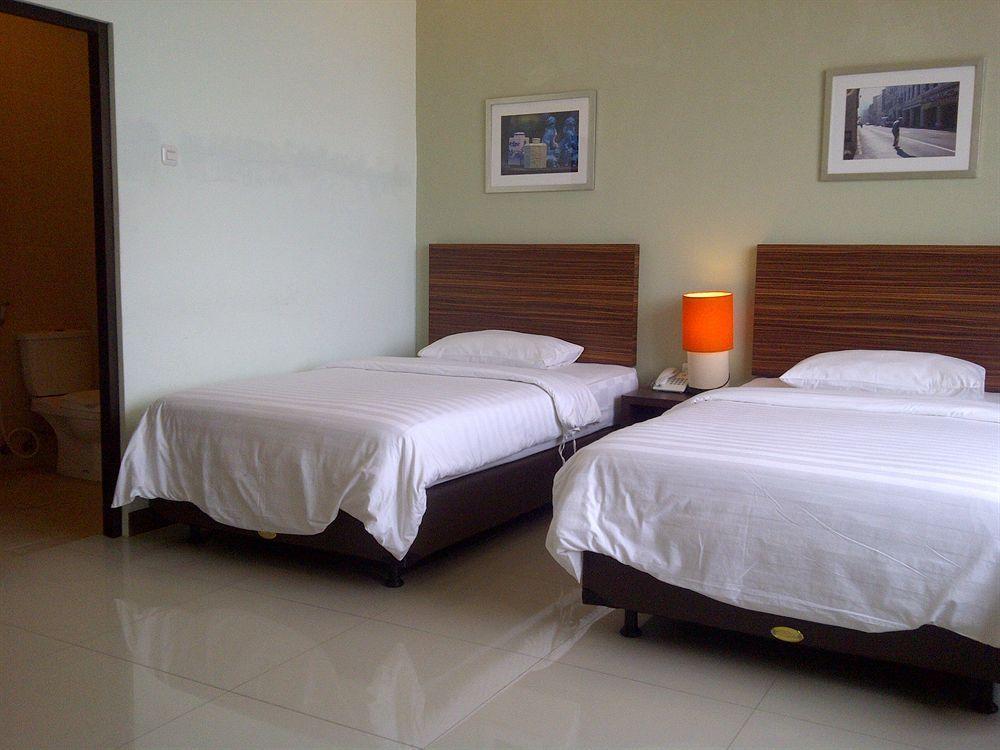 Studio One Thamrin Hotel Jakarta Exterior foto